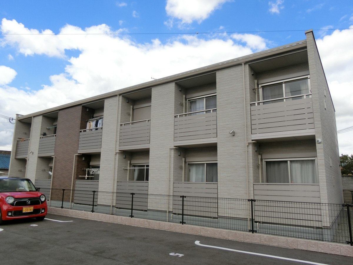 小野駅より徒歩17分 築8年6ヶ月 2階建の賃貸物件