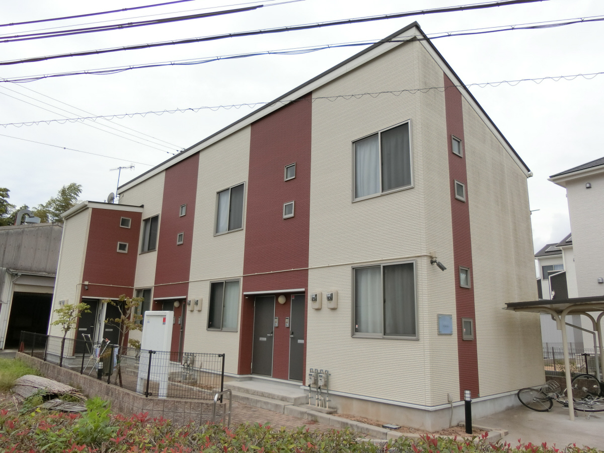 小野駅より徒歩15分 築15年4ヶ月 2階建の賃貸物件