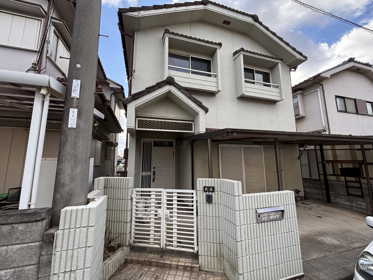 土山駅よりバス12分 徒歩5分 築39年5ヶ月 2階建の賃貸物件