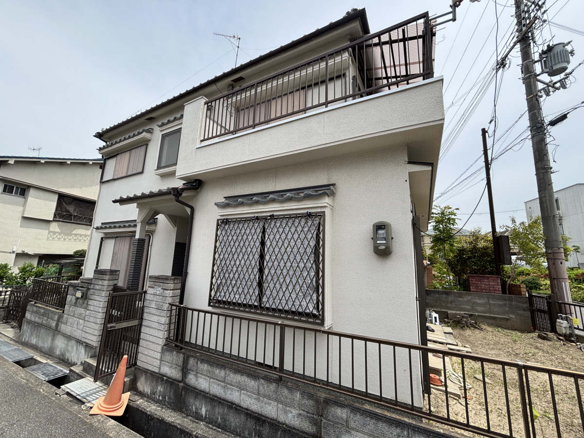魚住駅より徒歩7分 築39年7ヶ月 2階建の賃貸物件