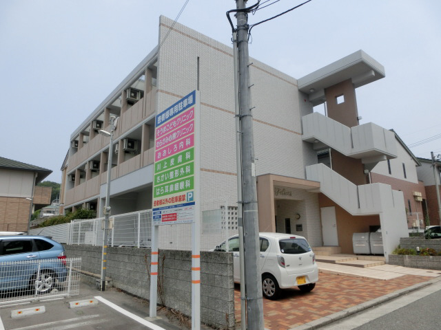 伊川谷駅より徒歩1分 築19年1ヶ月 3階建の賃貸物件