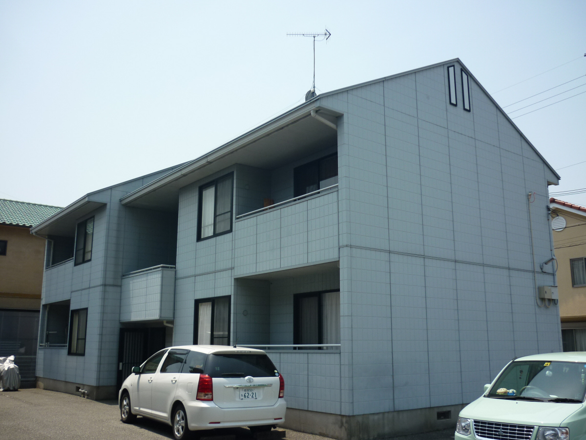 山陽魚住駅より徒歩4分 築34年6ヶ月 2階建の賃貸物件