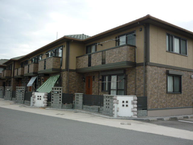 三木駅より徒歩11分 築21年3ヶ月 2階建の賃貸物件