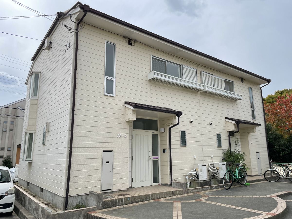伊川谷駅よりバス12分 徒歩5分 築42年5ヶ月 2階建の賃貸物件