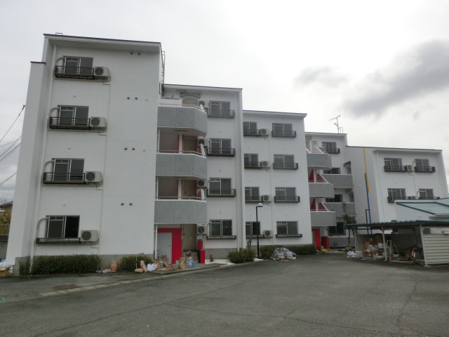 小野駅より徒歩14分 築37年9ヶ月 4階建の賃貸物件