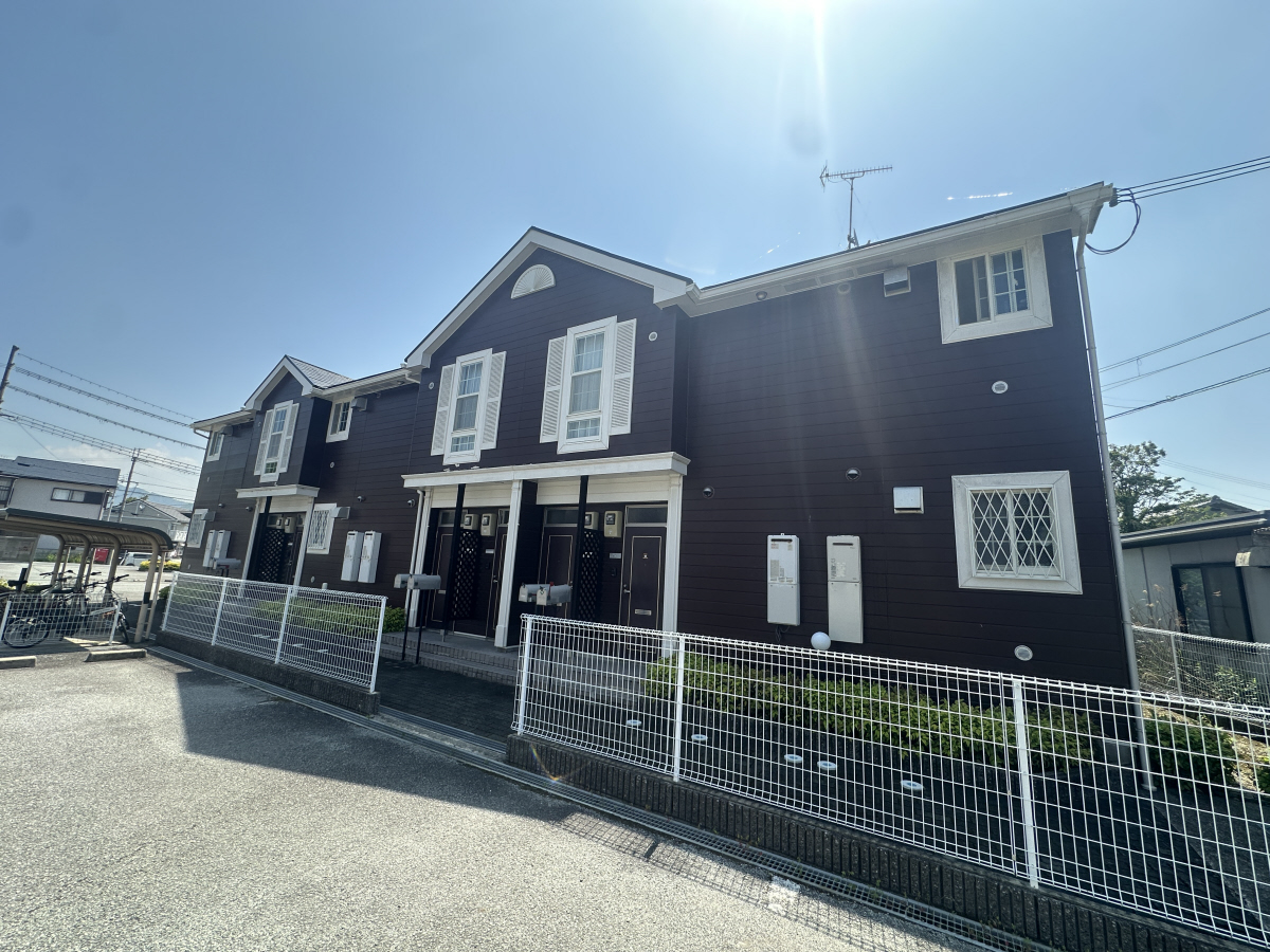 滝駅より徒歩2分 築28年8ヶ月 2階建の賃貸物件