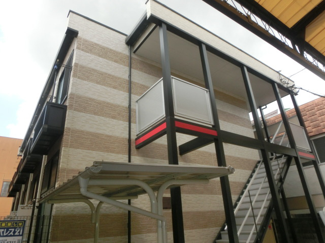 小野駅より徒歩6分 築19年8ヶ月 2階建の賃貸物件