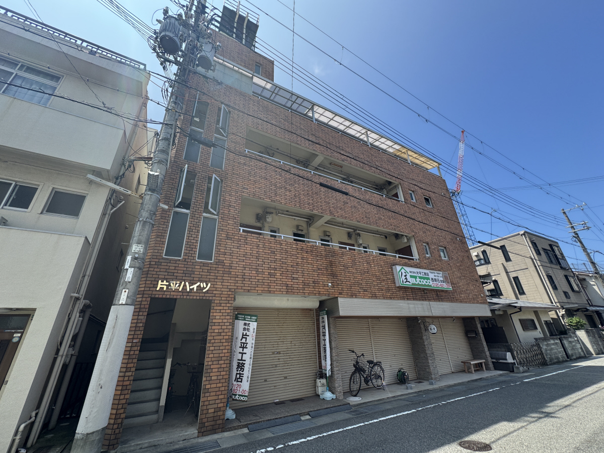 西明石駅より徒歩4分 築37年3ヶ月 4階建の賃貸物件