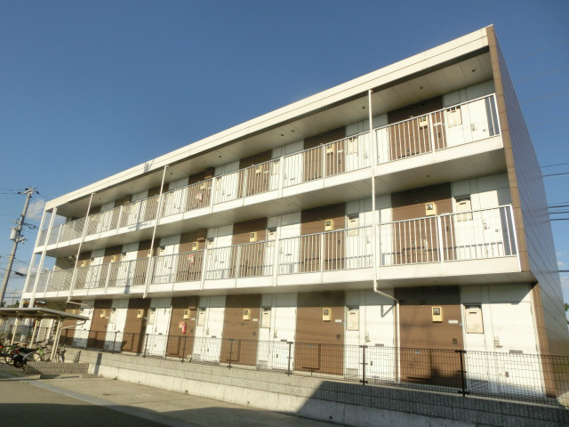 明石駅よりバス16分 徒歩6分 築23年9ヶ月 3階建の賃貸物件