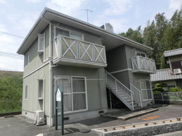 小野駅より徒歩6分 築35年7ヶ月 2階建の賃貸物件