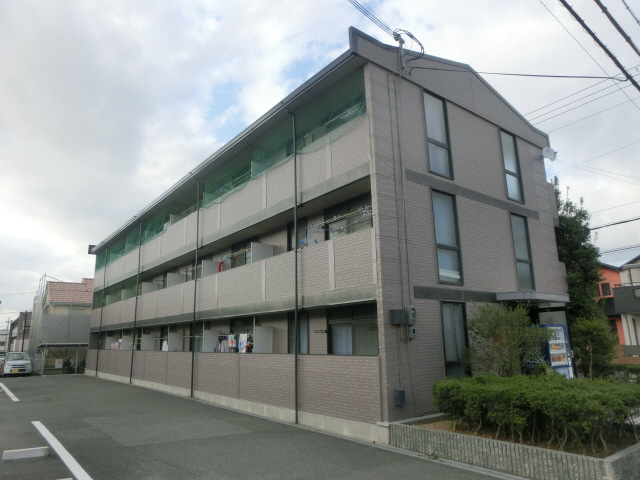 大久保駅よりバス10分 徒歩4分 築29年 3階建の賃貸物件