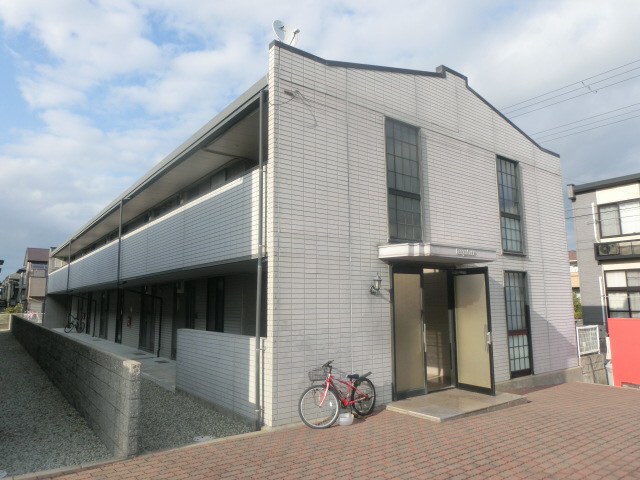 大久保駅よりバス15分 徒歩5分 築28年7ヶ月 2階建の賃貸物件