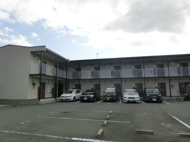 明石駅よりバス10分 徒歩1分 築17年8ヶ月 2階建の賃貸物件