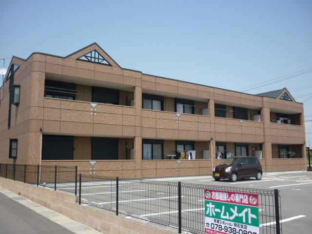 土山駅よりバス10分 徒歩4分 築19年2ヶ月 2階建の賃貸物件