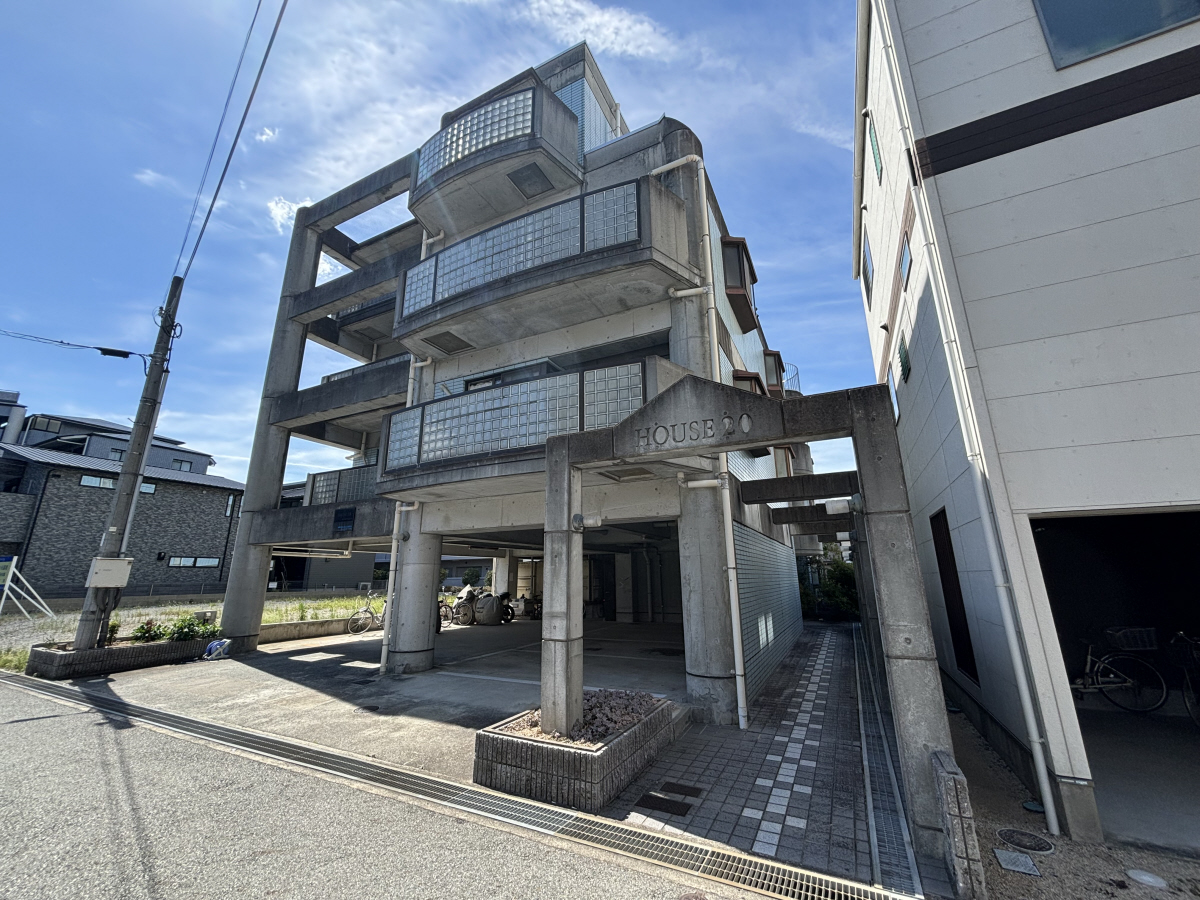 西明石駅より徒歩14分 築36年5ヶ月 4階建の賃貸物件