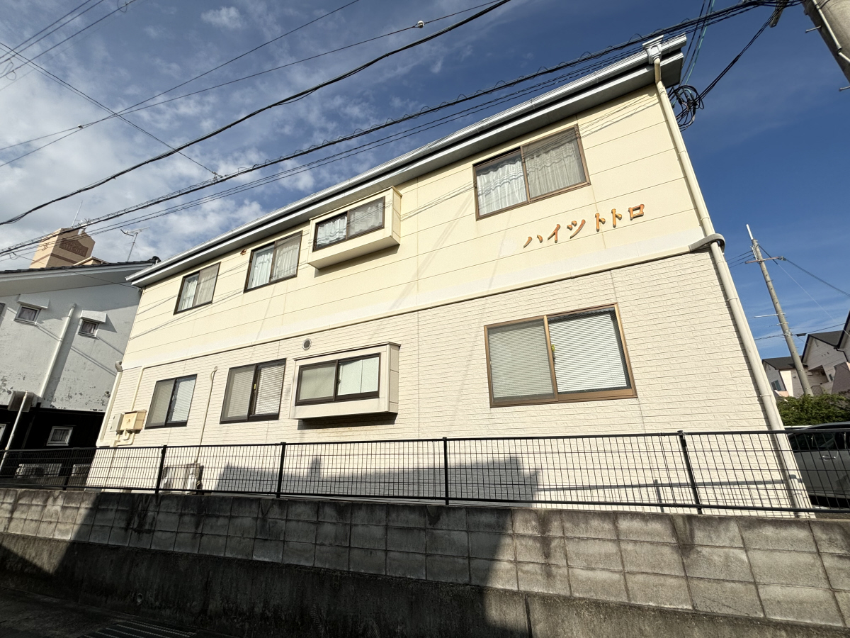 魚住駅より徒歩8分 築31年9ヶ月 2階建の賃貸物件